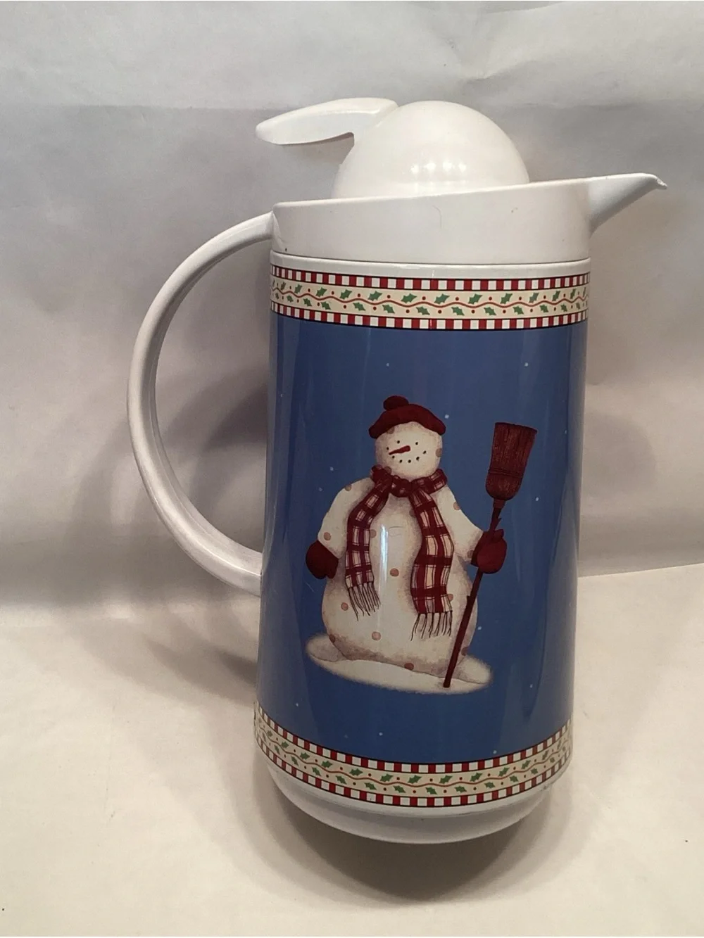 OGGI Corp Thermal Vacuum Carafe Country Snowman Twist Lid Spout Handle